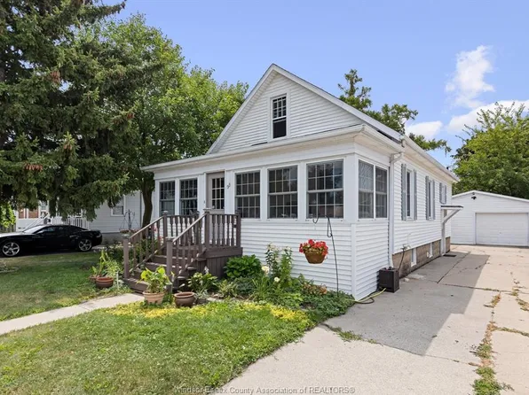 99 Mill St E, Kingsville, ON N9Y 1K8