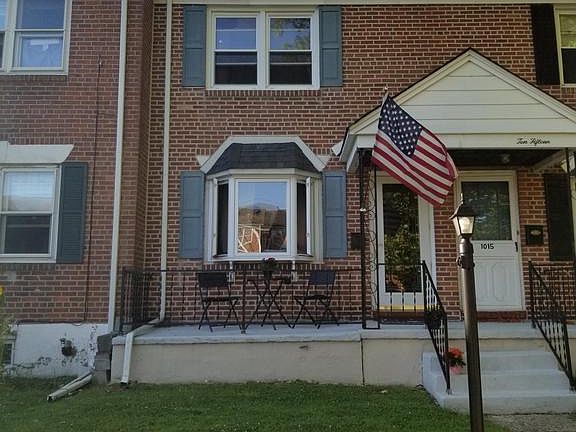 3rd image of 1017 Dover Ave
