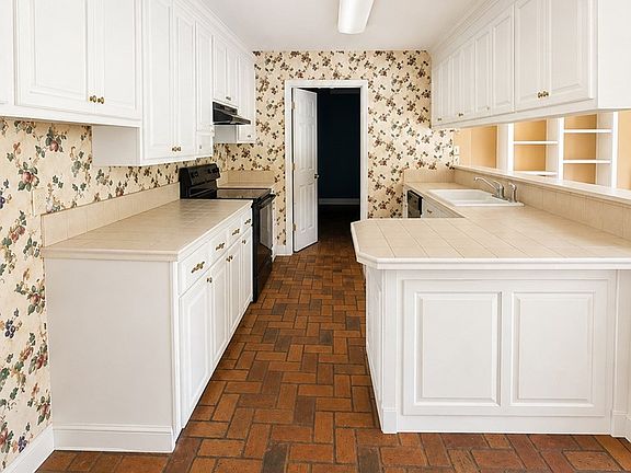 4th image of 1109 Shady Pine St