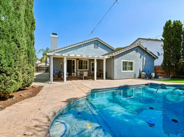 9656 Holly Glen Way, Elk Grove, CA 95757