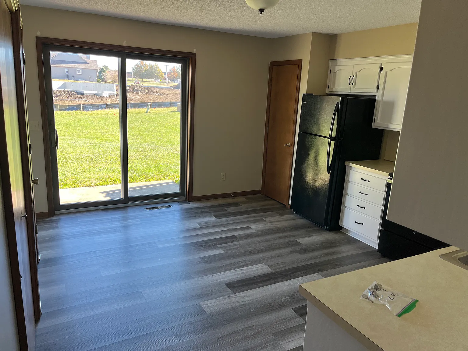 2 bed, 1095 sqft, $1,425 — Photo 3