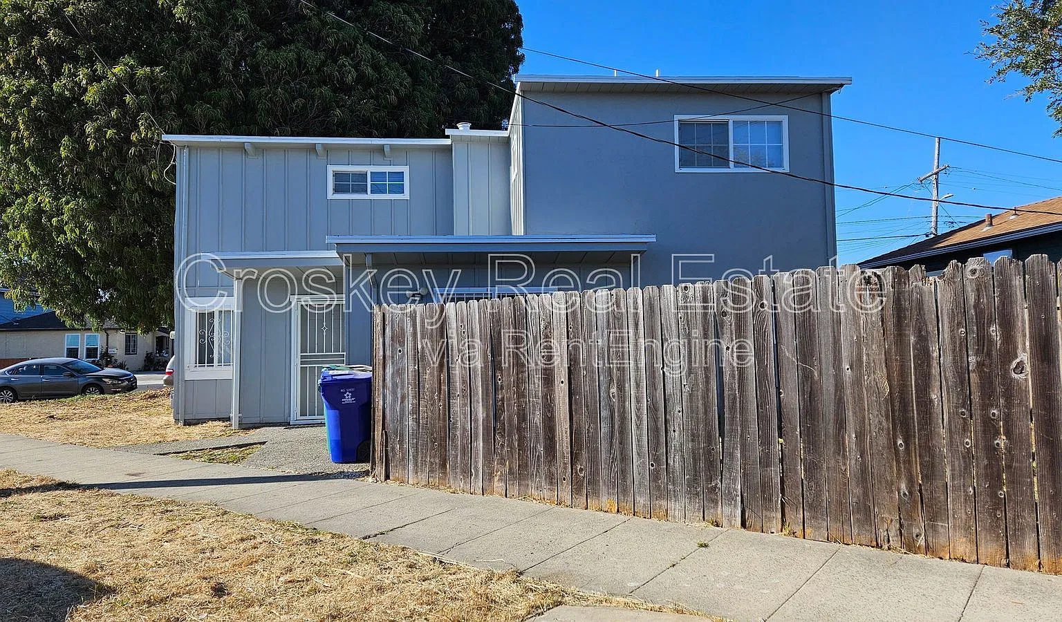3 bed, 1.5 bath, 1323 sqft, $2,750 — Photo 2