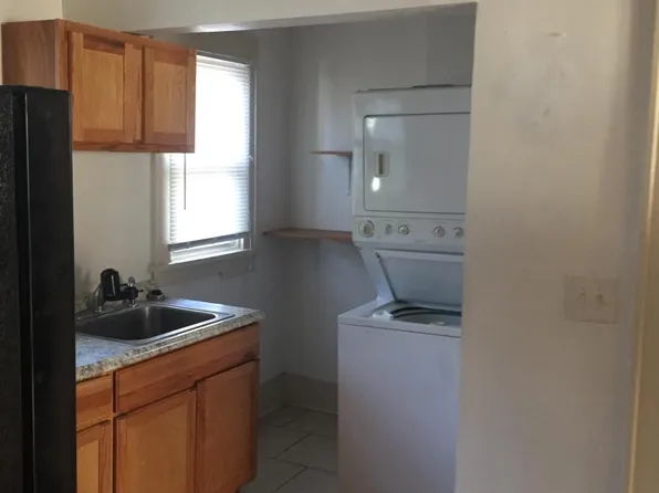 1828 Union St, Charlotte, NC 28205