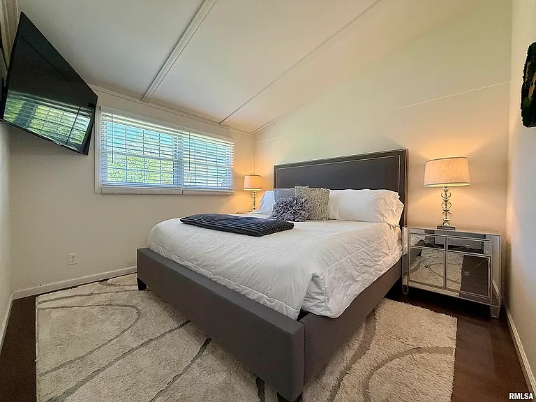 814 W Sunnyview Ave #1 — Photo 14