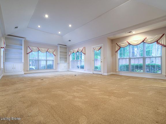 4th image of 5939 Ashwood Bluff Dr
