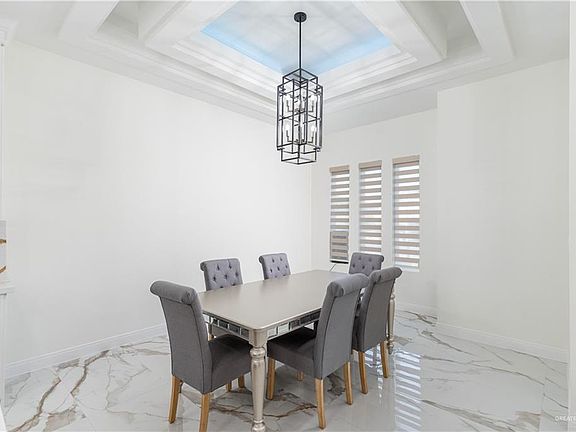 3rd image of 907 Azalea St