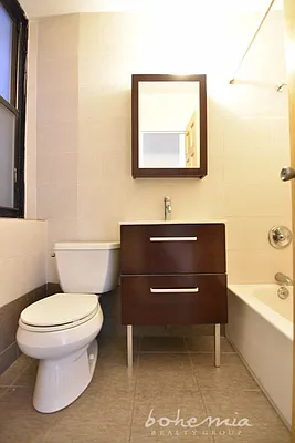 Rented by Bohemia Realty Group | media 14