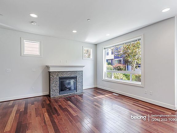 4th image of 837 Rainier Blvd N