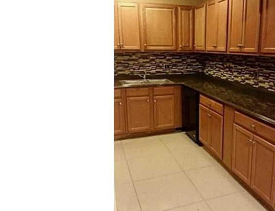 3rd image of 11171 NW 39th St #A