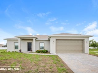 913 NW 9th Ave, Cape Coral, FL 33993
