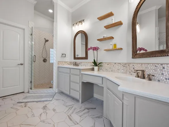 3240 Caleb Ct E, Midlothian, TX 76065