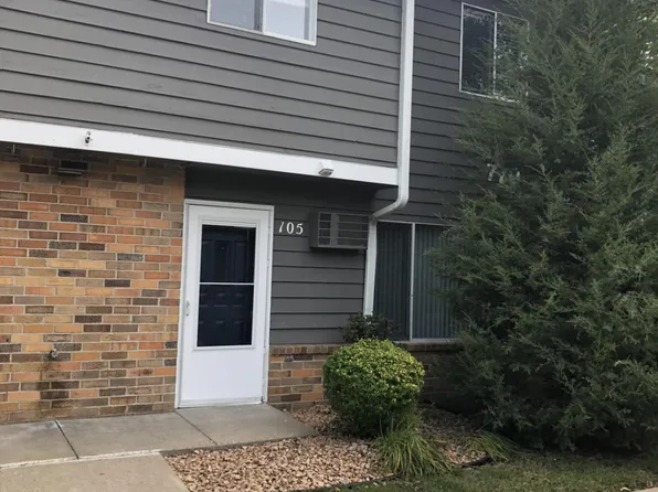 770 W Village Rd APT 105, Chanhassen, MN 55317