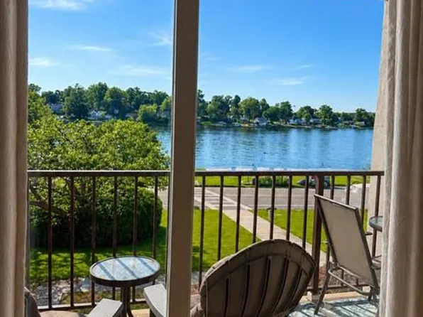 141 E Lake Blvd APT H2, Mahopac, NY 10541
