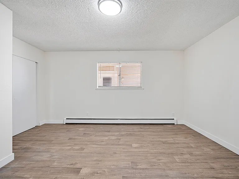 1074 Cedar Way — Photo 22