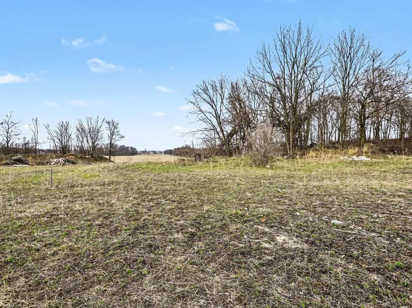 Dewey Lake St, Dowagiac, MI 49047