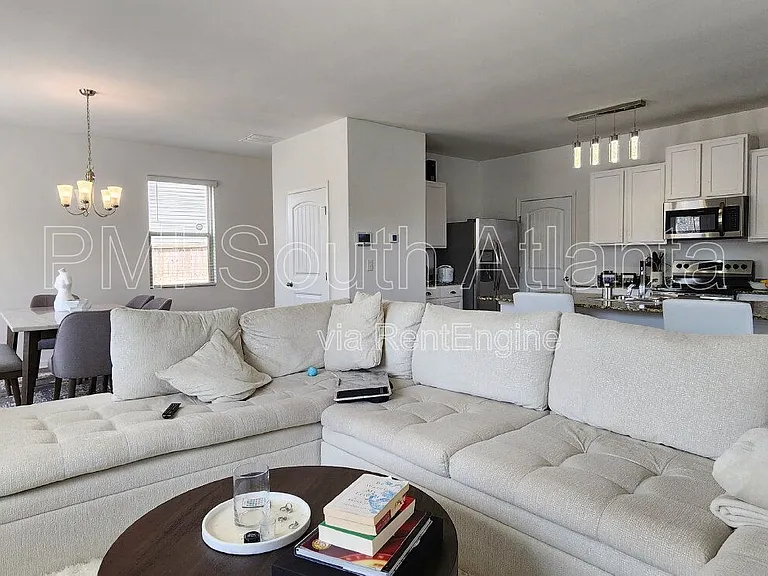 4040 Alveston Dr — Photo 12