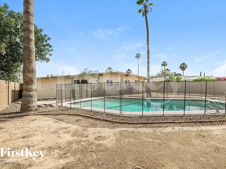 4144 E Almeria Rd — Photo 15