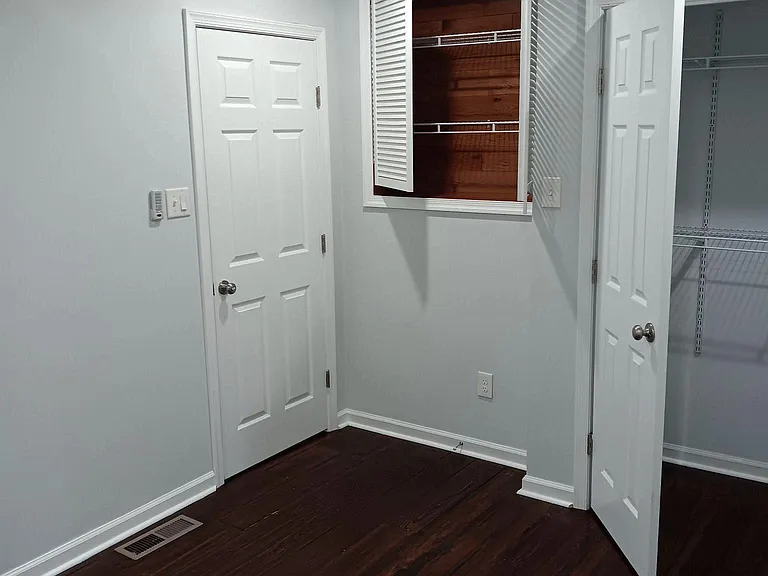 2628 E Harold St — Photo 11