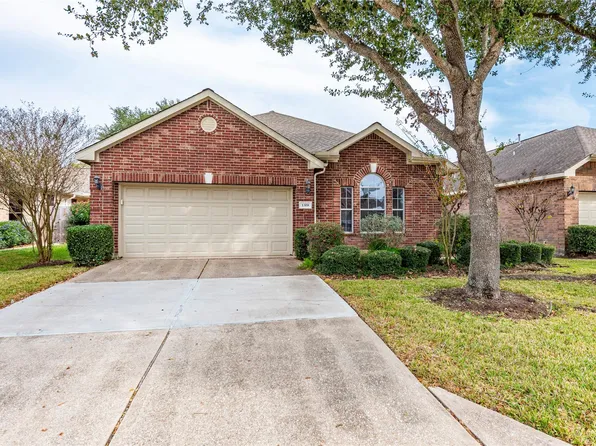 1319 Palermo Dr, Pearland, TX 77581