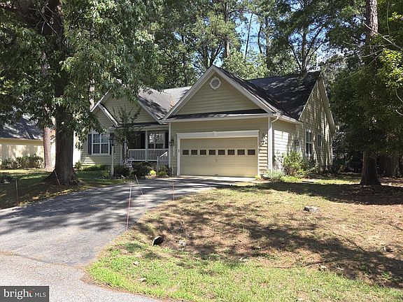 3rd image of 14610 Honeysuckle Way