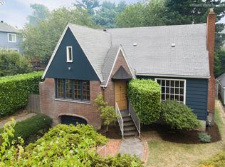 3734 SE Woodstock Blvd, Portland, OR 97202