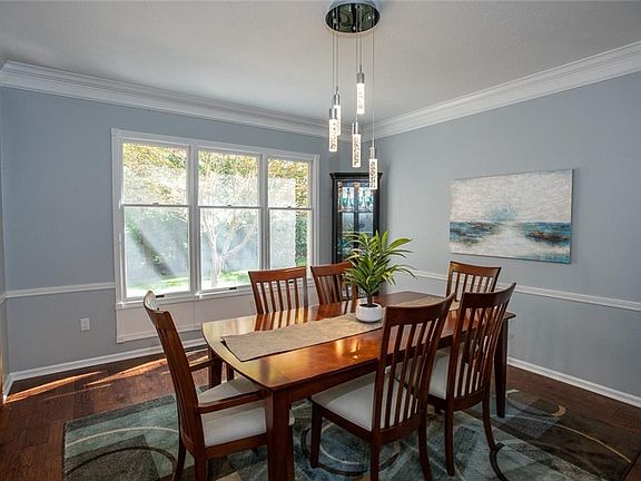 5th image of 2353 Country Brook Dr