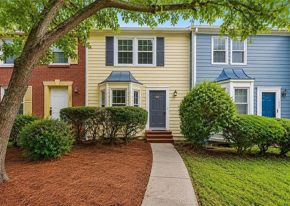 1st image of 1005 Kennesborough Rd NW
