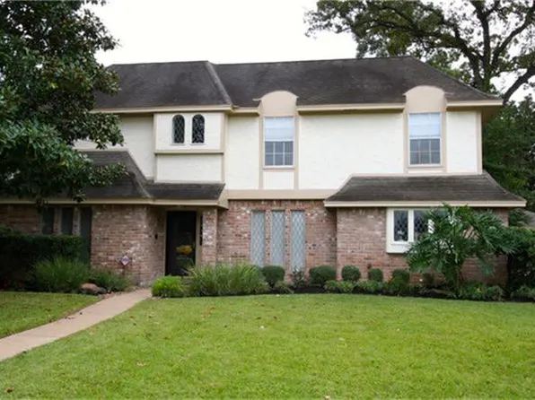 5619 Lodge Creek Dr, Houston, TX 77066