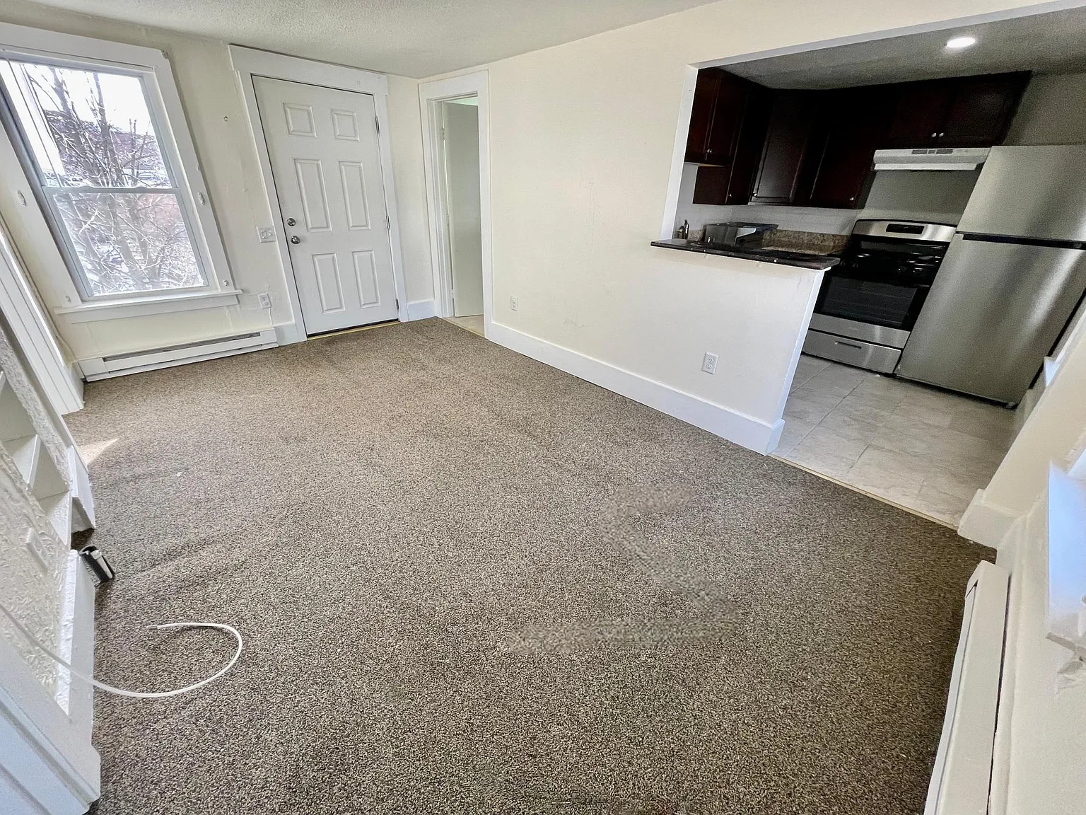 2 bed, 550 sqft, $1,900 — Photo 3