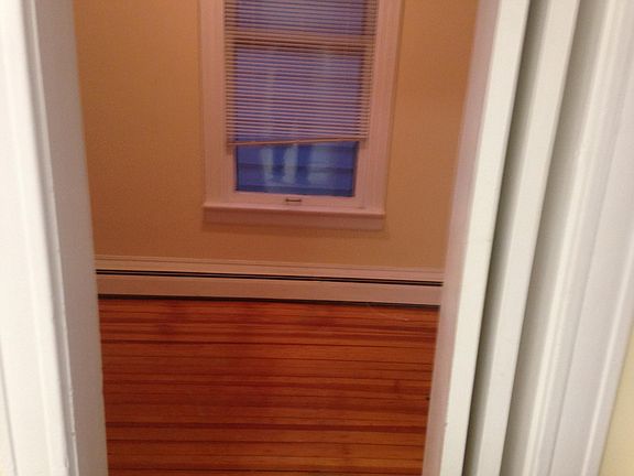 5th image of 1931 W Belle Plaine Ave #1