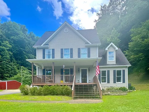 174 Big Sandy Shrine Rd, Hagerhill, KY 41222