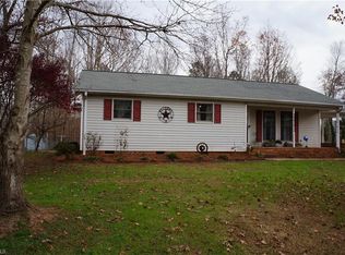 551 Oakwood Cres, Lexington, NC 27295
