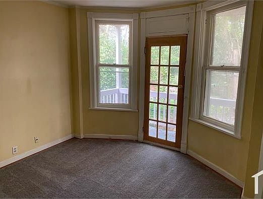 5th image of 2121 Penn St