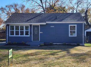11240 Saint Clement Ln, Saint Ann, MO 63074