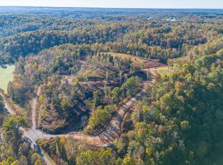 975 Weakley Creek Rd, Lawrenceburg, TN 38464