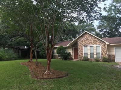 1406 Diller Rd, Ocean Springs, MS, 39564