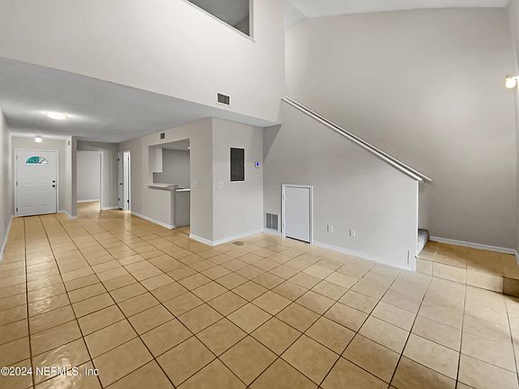 3rd image of 4295 MELISSA Court W