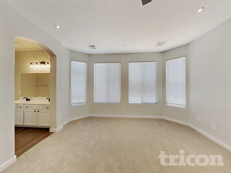 45960 W Barbara Ln — Photo 6