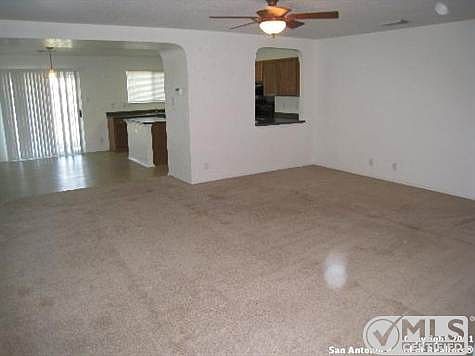 3rd image of 123 Lauren Ln