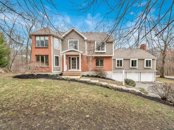 315 Candlestick Rd, North Andover, MA 01845