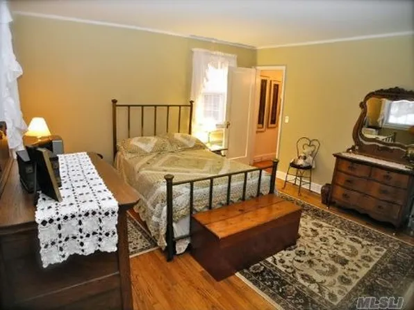 104 S Village Ave APT 2G, Rockville Centre, NY 11570