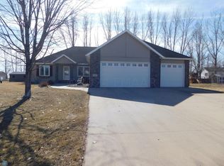1941 51st Ave N, Moorhead, MN 56560