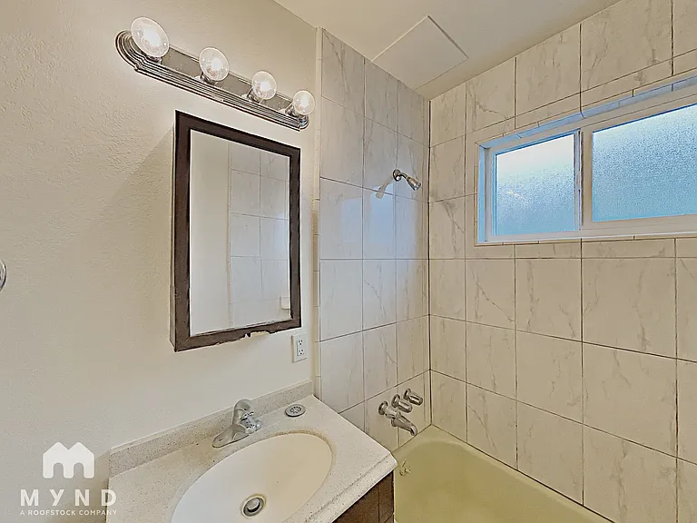 2376 Sutter Ave #2 — Photo 9