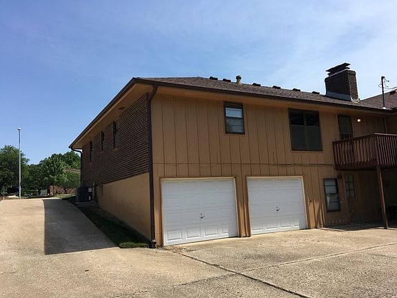 2nd image of 607 E 117th St