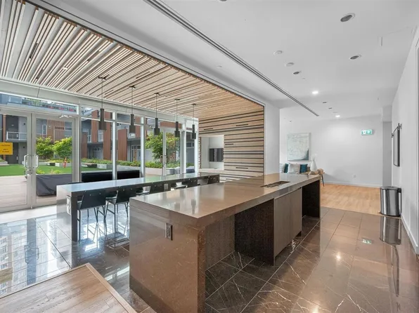 6080 McKay Ave #2807, Burnaby, BC V5H 0J4