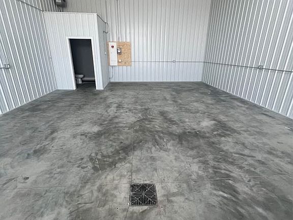 3rd image of 515 Enterprise St N #203
