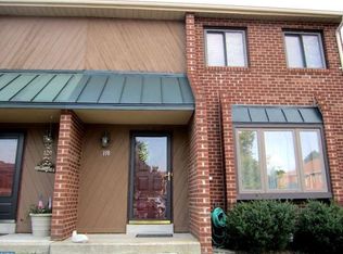 118 Pembroke Ct, Exton, PA 19341