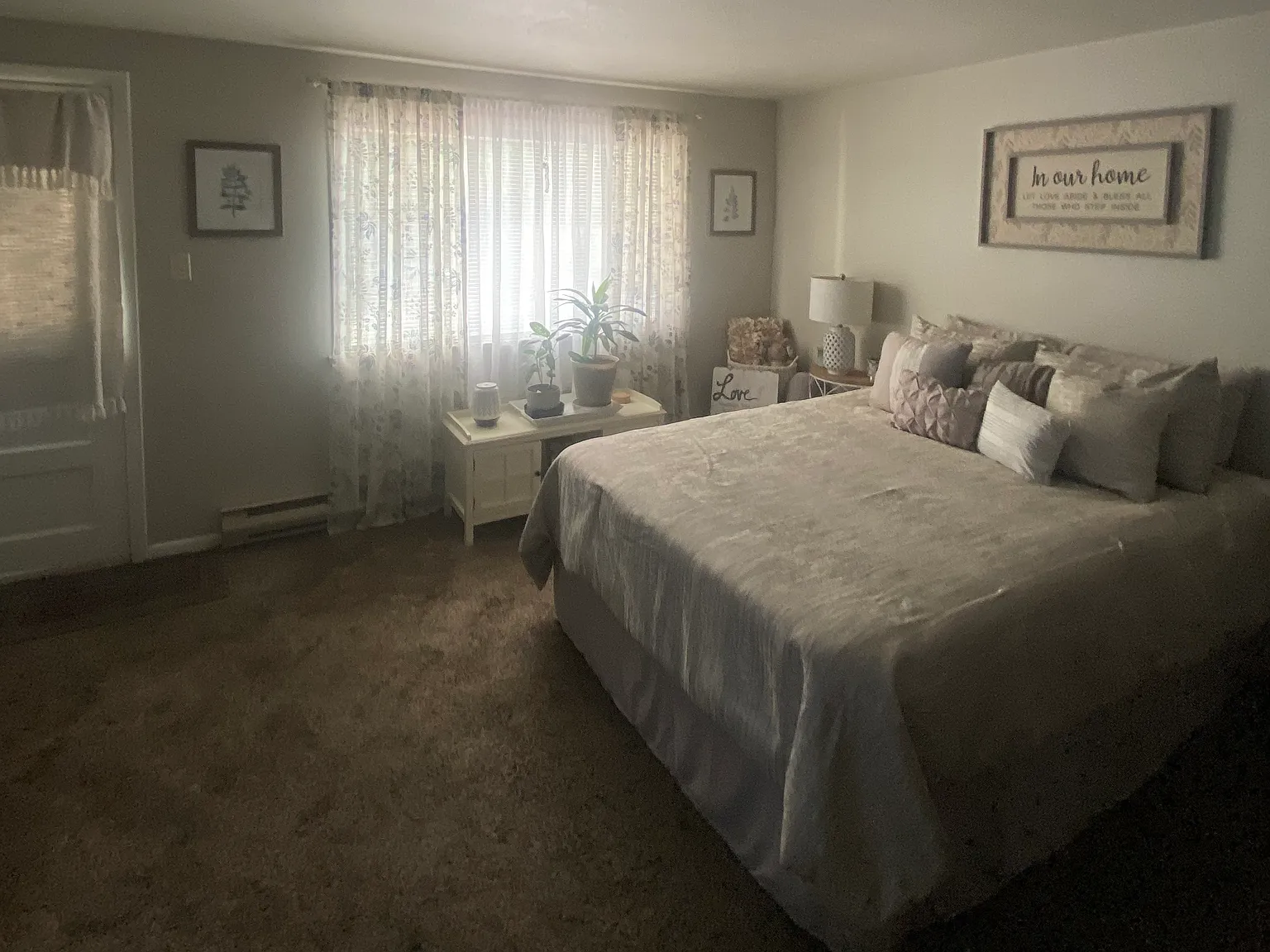 Studio, 450 sqft, $1,195 — Photo 1