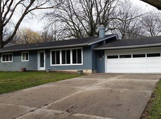 3759 Northwood Dr NE, Cedar Rapids, IA 52402