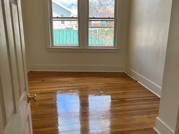 3rd image of 263 New Scotland Ave Unit 2
